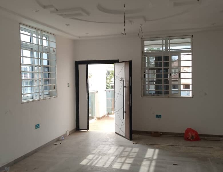 Executive newly built 2 Bedroom Apartment @ Tseaddo