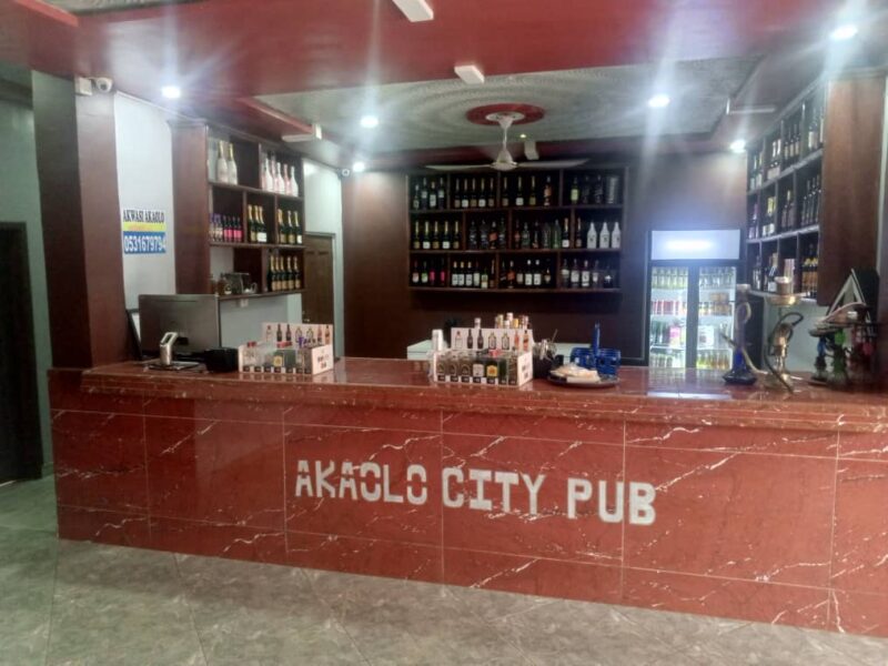 Akaolo city pub