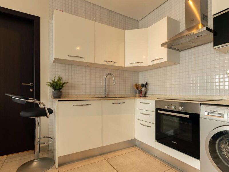 Luxury 2 bedroom service apartment