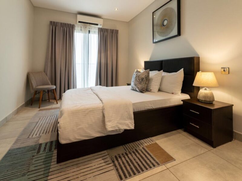 Luxury 2 bedroom service apartment