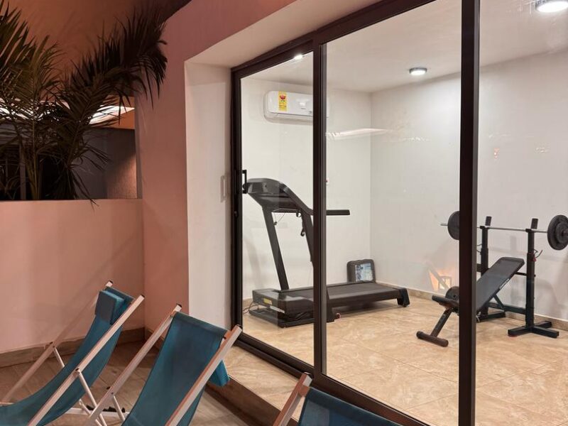 Luxury 2 bedroom service apartment