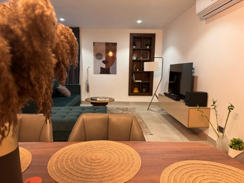 Luxury 2 bedroom service apartment