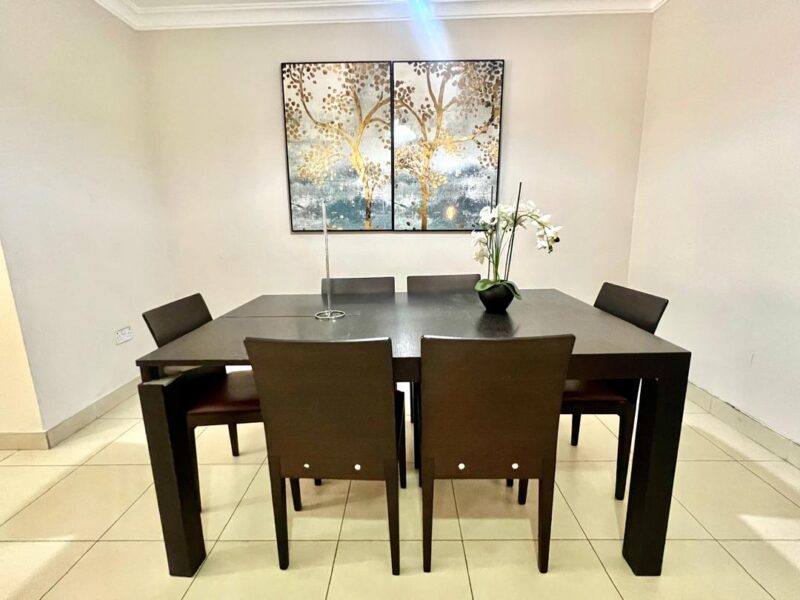 Luxury 3- bedroom service apartment