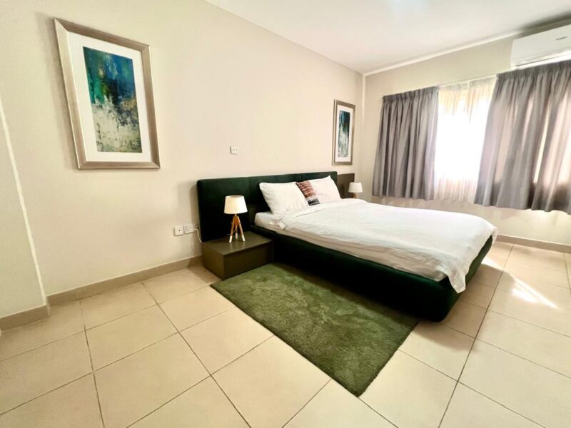 Luxury 3- bedroom service apartment