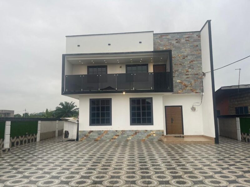 A four bedroom house selling at Dodowa at very low price