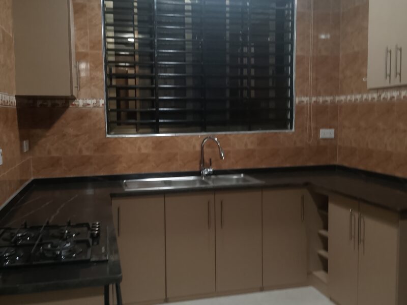 3bedroom self contained apartment