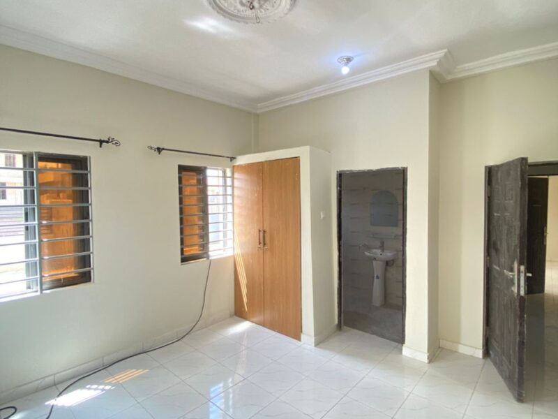 Newly built two bedroom apartment for rent,Lakeside estate