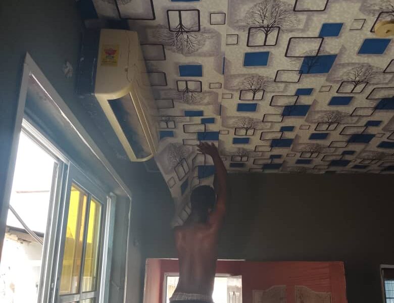 Chamber and hall self contained for rent