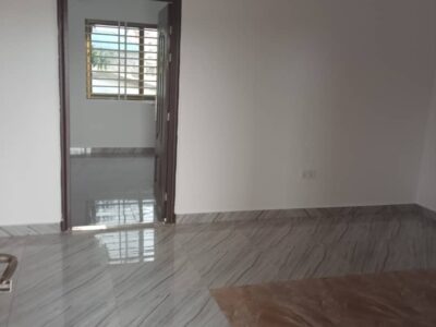 Chamber and hall self contained for rent