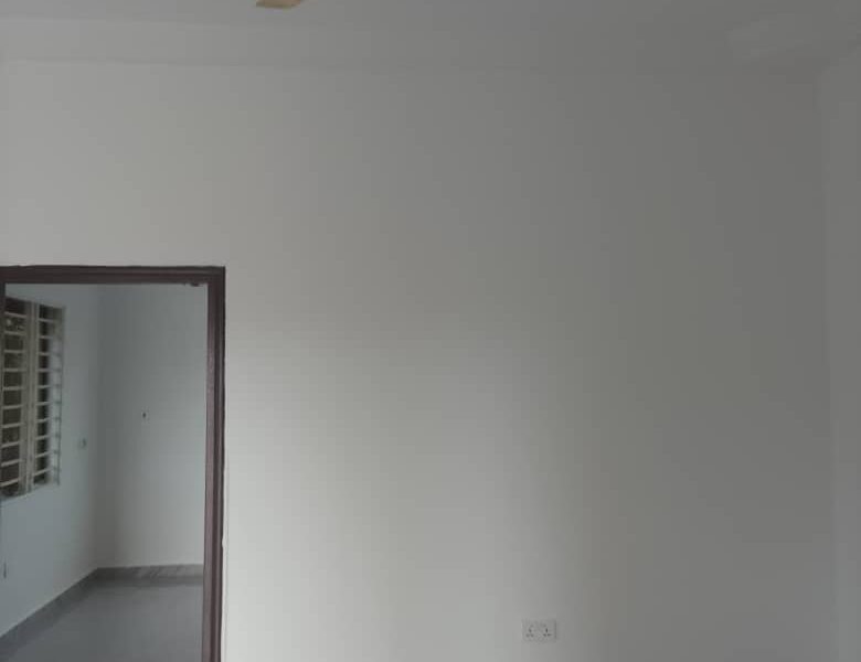 Chamber and hall self contained for rent