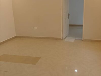 Chamber and hall self contained for rent