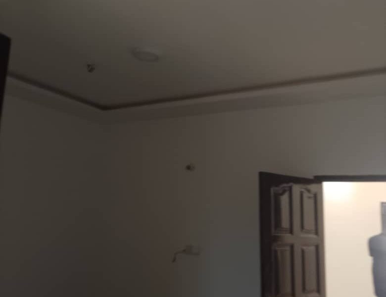 Single room self contained for rent