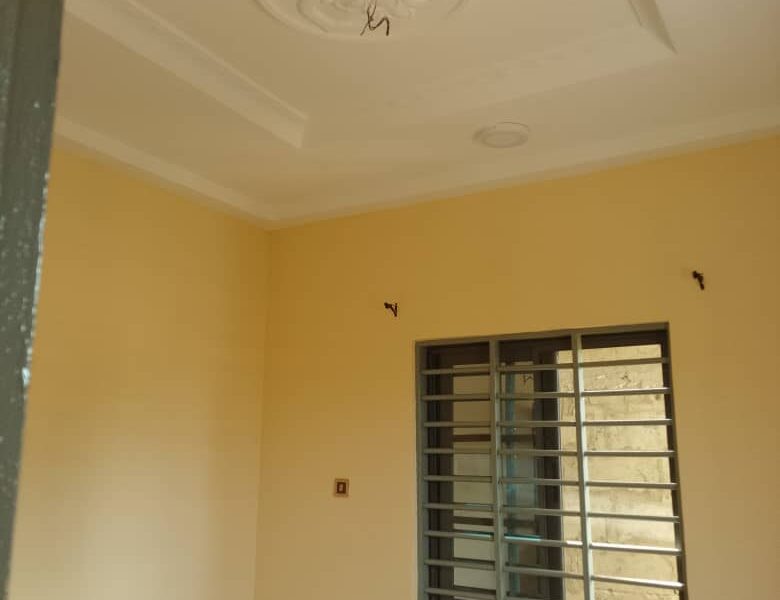 Single room self contained for rent