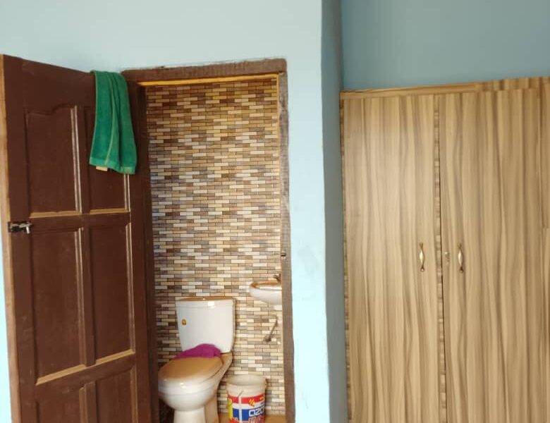 Two bedrooms apartment for rent @ Oyibo