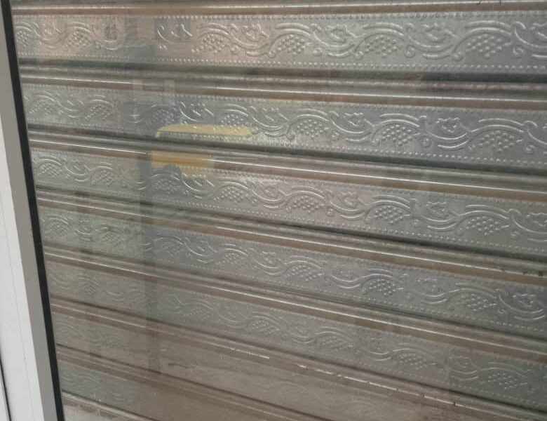 Top shop @ Madina for rent