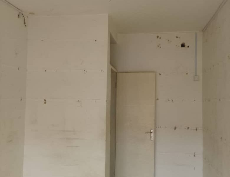 Top shop @ Madina for rent