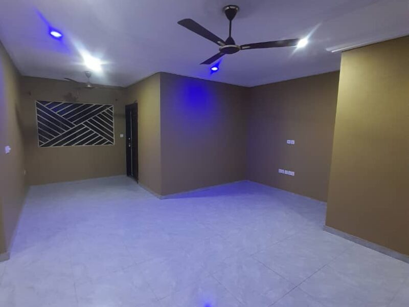 2 bedroom apartment @ Lakeside for rent