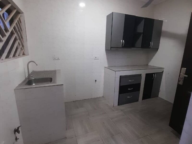 2 bedroom apartment @ Lakeside for rent