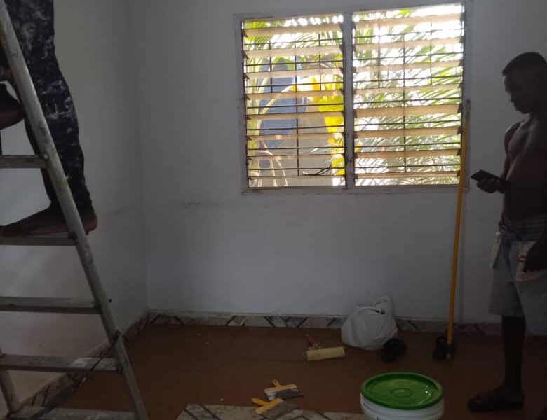 Single room self contained for rent