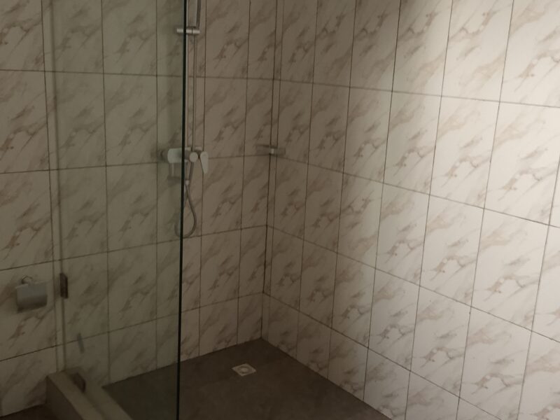 4bedroom self contain apartment