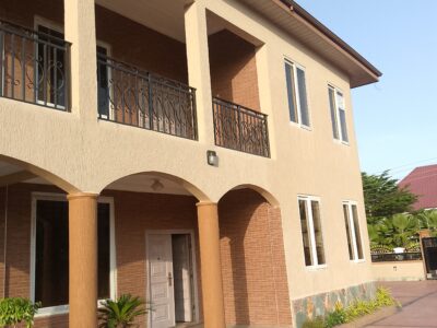 4bedroom self contain apartment