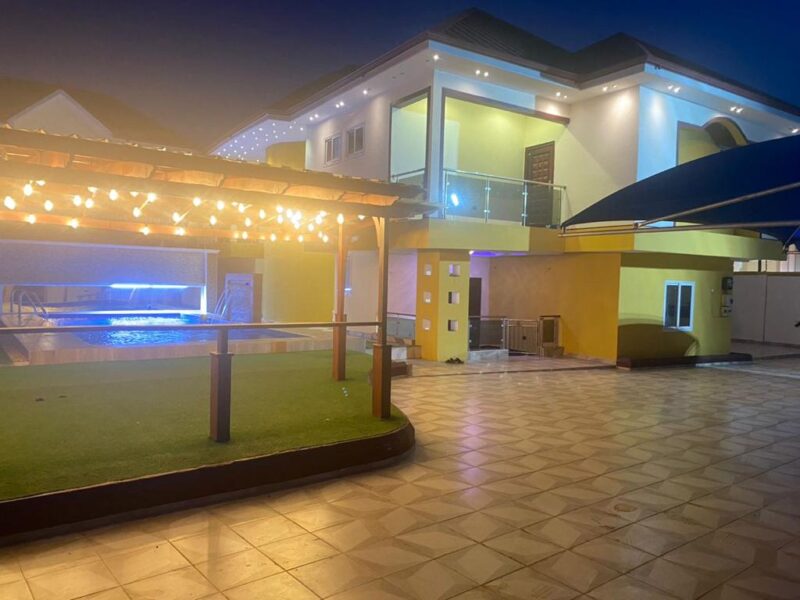 4bedroom self compound