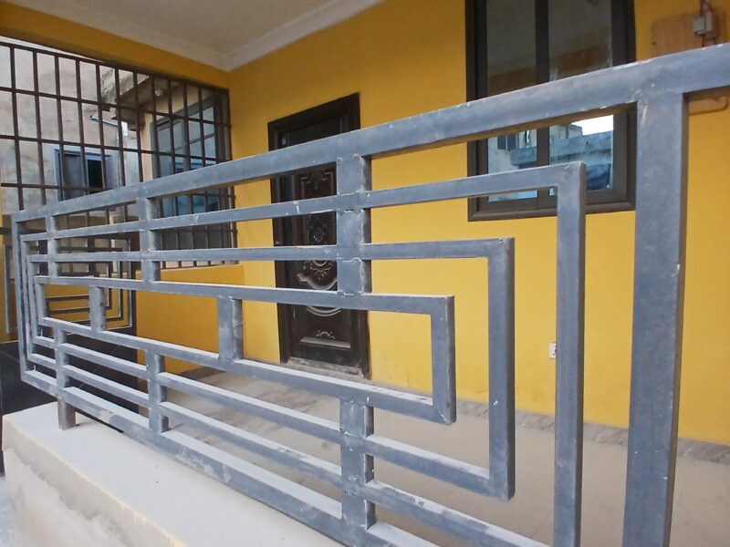 Chamber and hall self contained