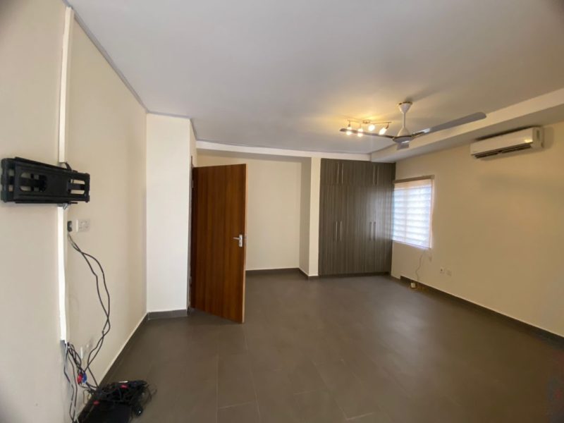 2bedroom self compound