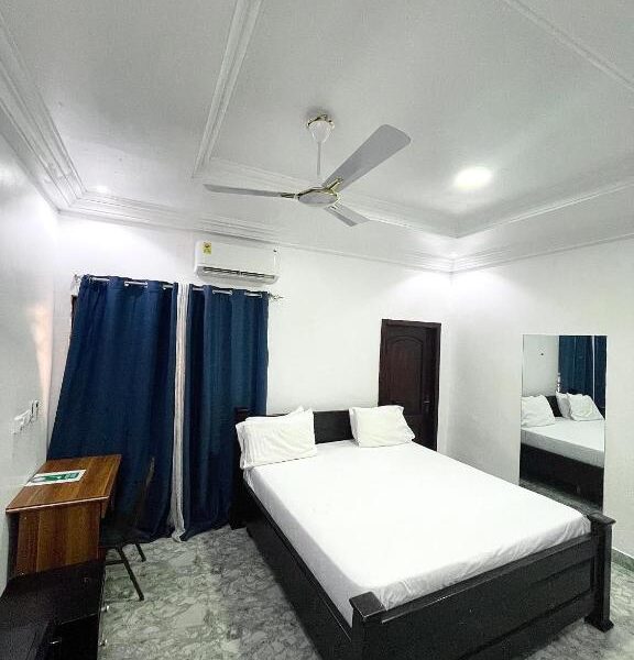 Nanas Holiday Let Guest House