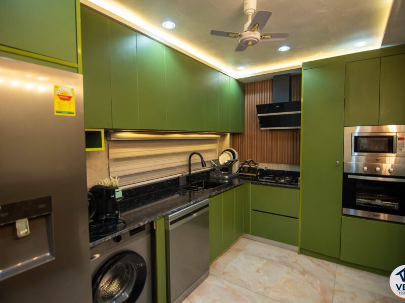 Veni's Executive Luxury Two Bedroom Airbnb Apartment, Kumasi